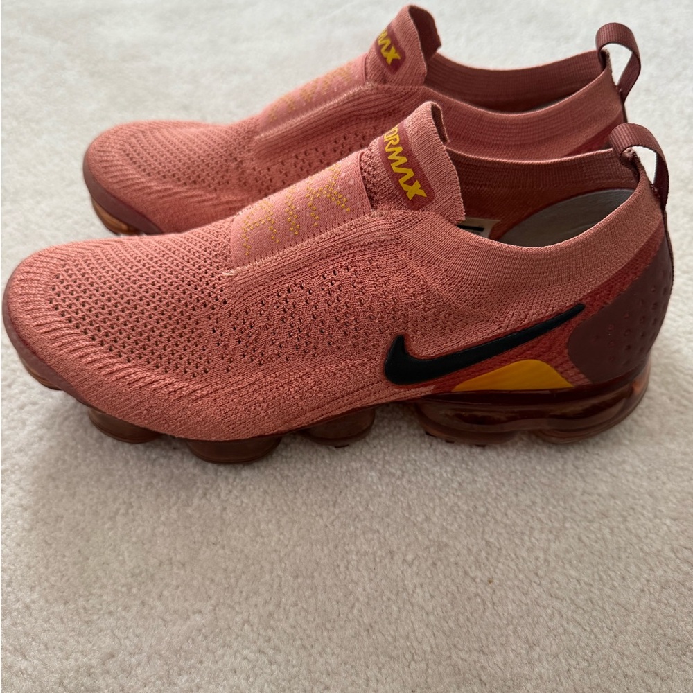 WMNS AIR VAPORMAX FK MOC 2 Nike Slip-On Sneakers in Pink(Mauve) and Yellow